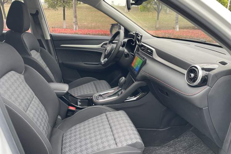 Used MG ZS 2022 180 DVVT Automatic Global Million-Unit 918 Edition Interior 5
