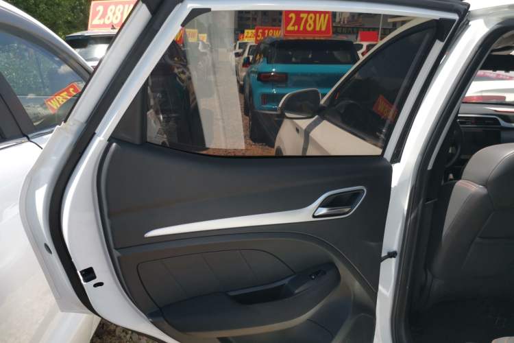Used MG ZS 2022 180 DVVT Automatic Global Million-Unit 958 Edition Interior 8