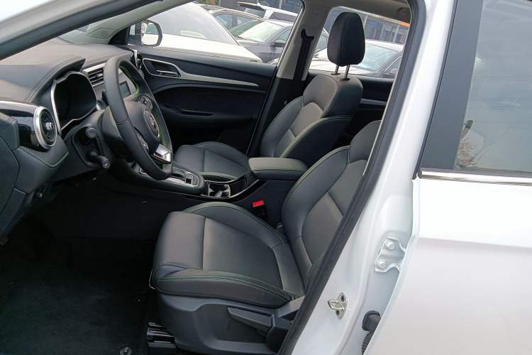 Used MG ZS 2022 180 DVVT Automatic Sport Edition Left Front Seat