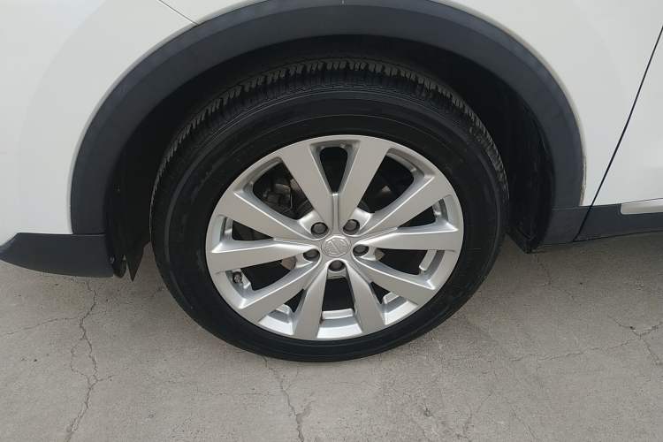 Used MG ZS 2022 180 DVVT Manual Global Million Edition 858 Left Front Wheel Hub