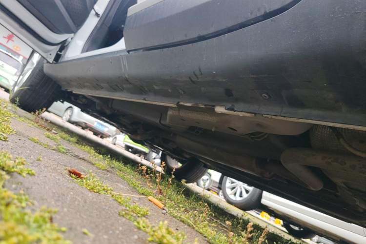 Used MG ZS 2022 180 DVVT Automatic Global Million-Unit 958 Edition Left Side Sill
