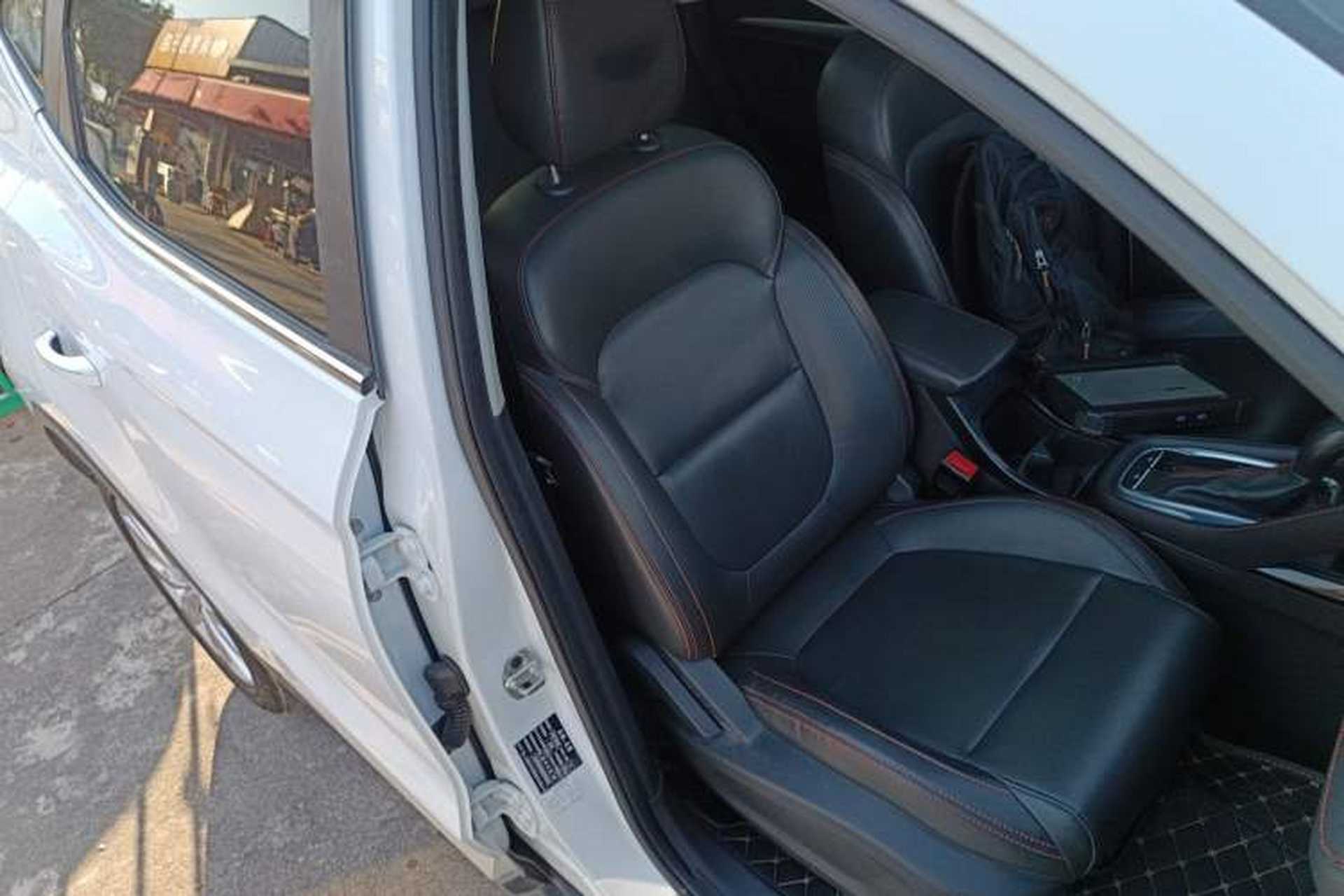 Used MG ZS 2022 180 DVVT Automatic Global Million-Unit 958 Edition Right Front Seat
