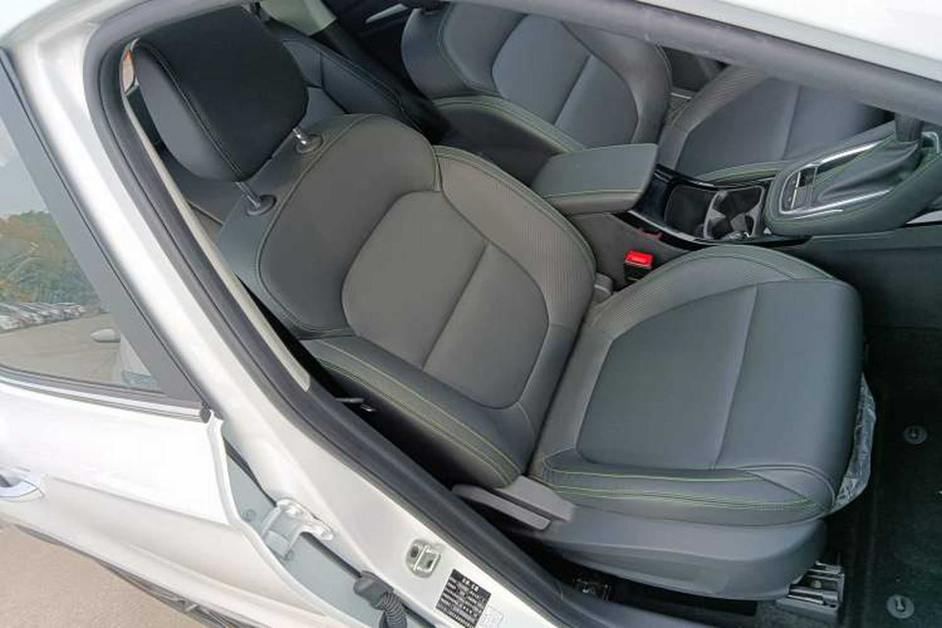 Used MG ZS 2022 180 DVVT Automatic Sport Edition Right Front Seat
