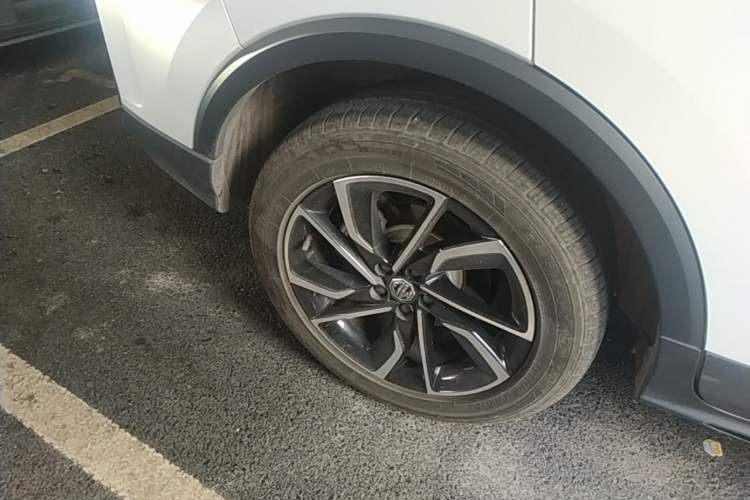 Used MG ZS 2022 180 DVVT Automatic Sport Edition Right Rear Wheel Hub