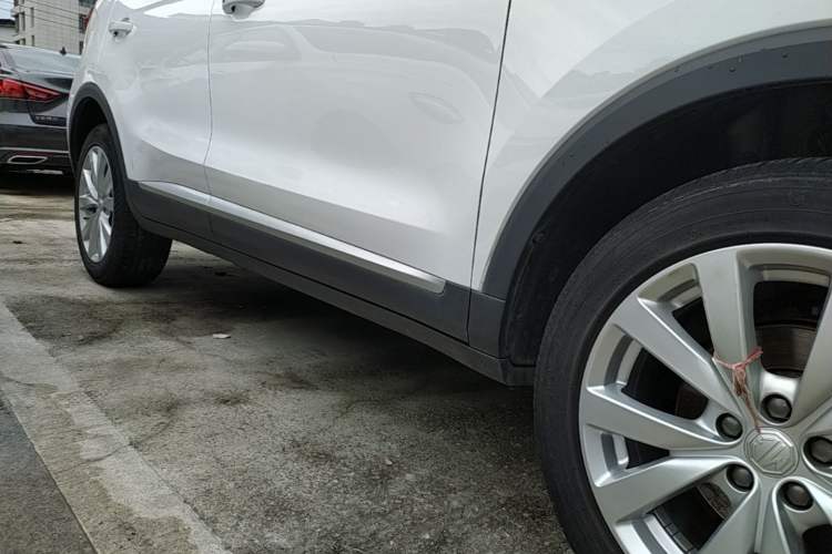 Used MG ZS 2022 180 DVVT Automatic Global Million-Unit 958 Edition Right Side Sill