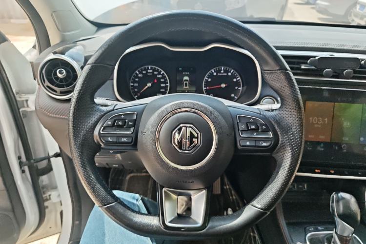 Used MG ZS 2022 180 DVVT Automatic Global Million-Unit 958 Edition Steering Wheel