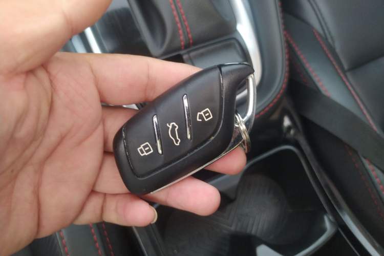 Used MG ZS 2022 180 DVVT Automatic Global Million-Unit 958 Edition Vehicle Key