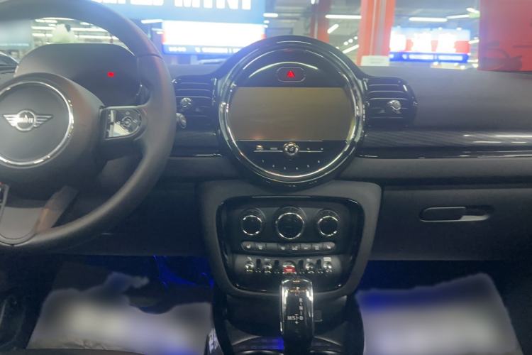Used MINI Clubman 2023 Refresh 1.5T COOPER Connoisseur Audio And AC Panel