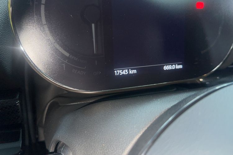 Used MINI Clubman 2023 Refresh 1.5T COOPER Connoisseur Odometer Close Up