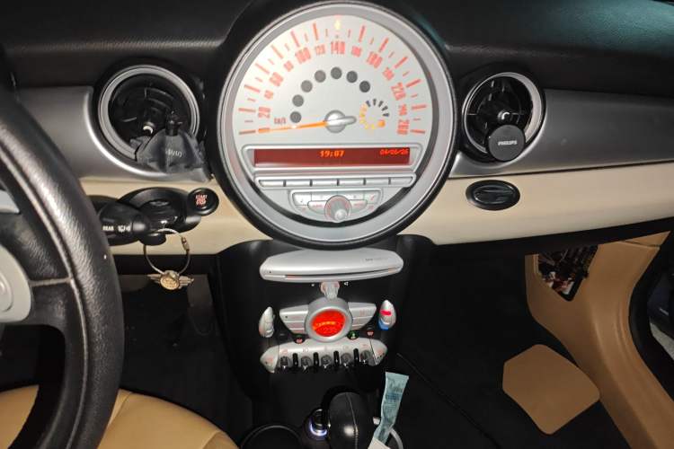 Used MINI Clubman 2007 1.6L COOPER Excitement Audio And AC Panel