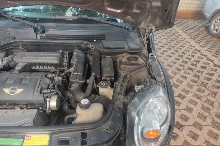 Used MINI Clubman 2007 1.6L COOPER Fun Engine Bay Left