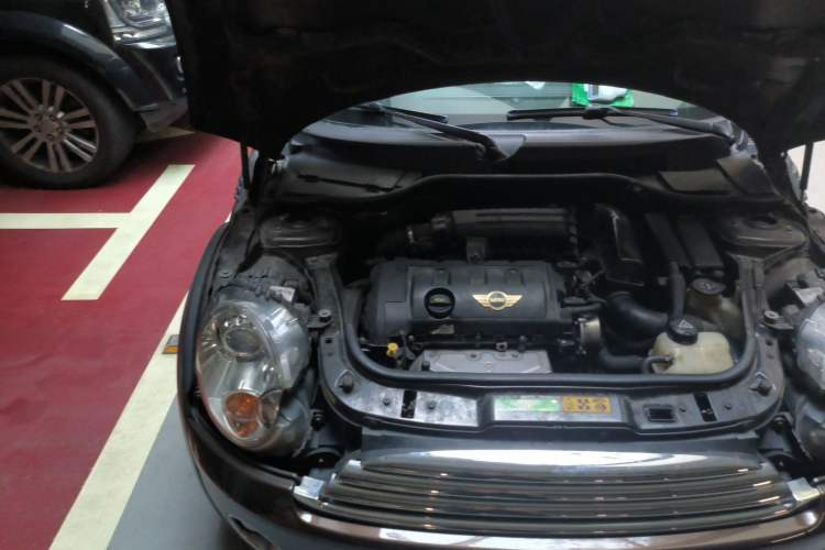 Used MINI Clubman 2007 1.6L COOPER Excitement Engine Bay Right