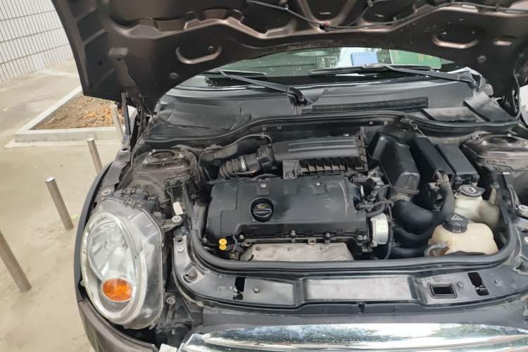 Used MINI Clubman 2007 1.6L COOPER Fun Engine Bay Right