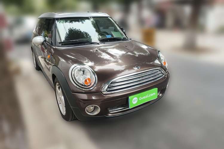 Used MINI Clubman 2007 1.6L COOPER Fun Front Right 45 Deg
