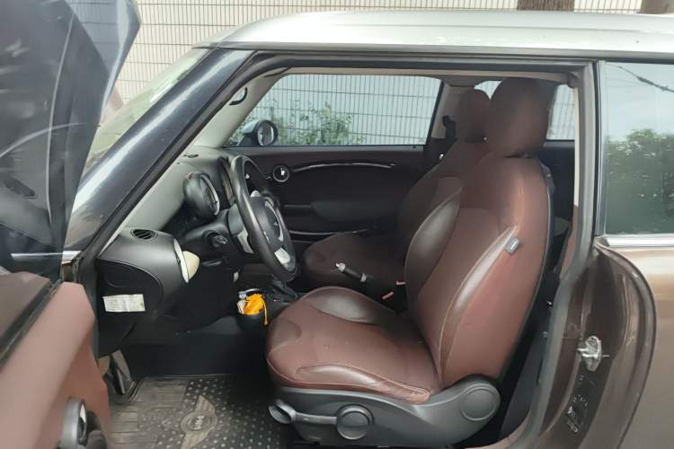 Used MINI Clubman 2007 1.6L COOPER Fun Left Front Seat