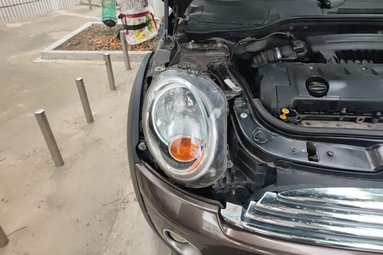 Used MINI Clubman 2007 1.6L COOPER Fun Right Front Headlight
