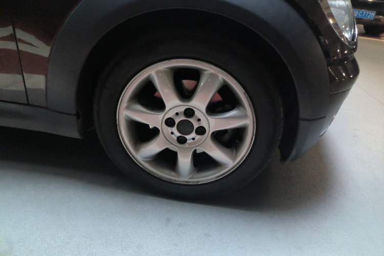 Used MINI Clubman 2007 1.6L COOPER Excitement Right Front Wheel Hub