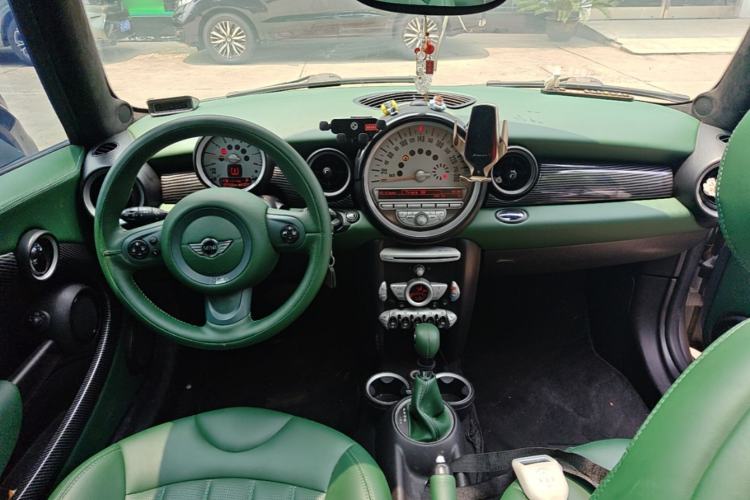 Used MINI Clubman 2007 1.6L COOPER Excitement Center Console