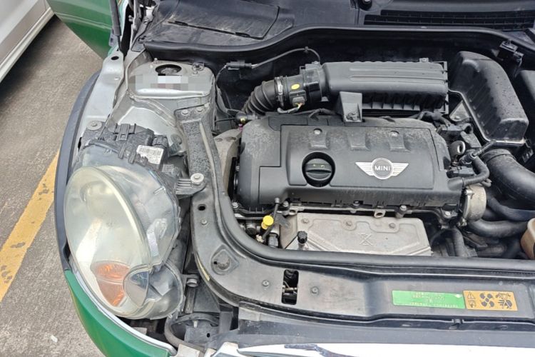 Used MINI Clubman 2007 1.6L COOPER Excitement Engine Bay Right