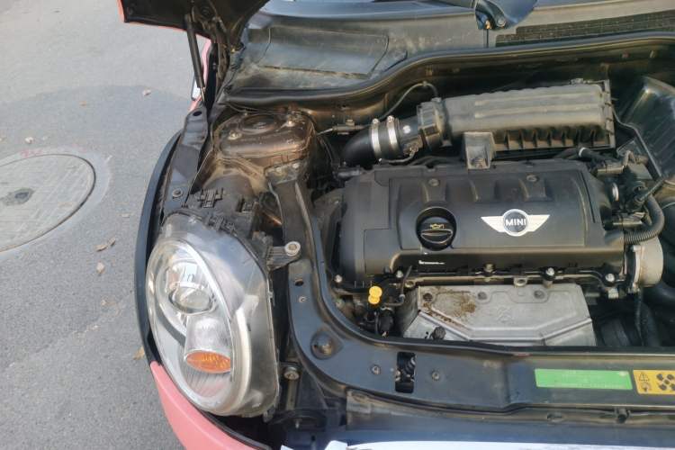 Used MINI Clubman 2007 1.6L COOPER Fun Engine Bay Right