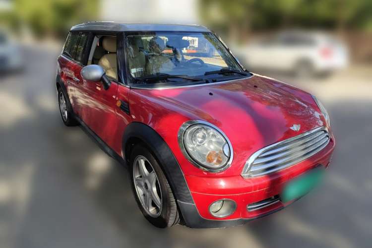 Used MINI Clubman 2007 1.6L COOPER Excitement Front Right 45 Deg