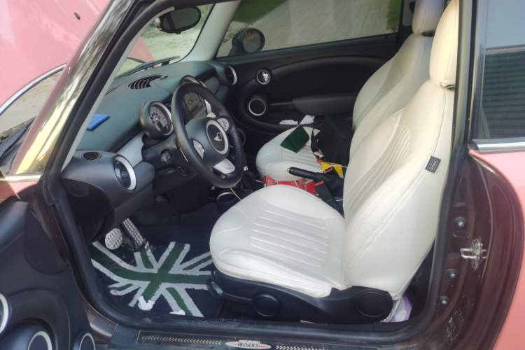 Used MINI Clubman 2007 1.6L COOPER Fun Left Front Seat