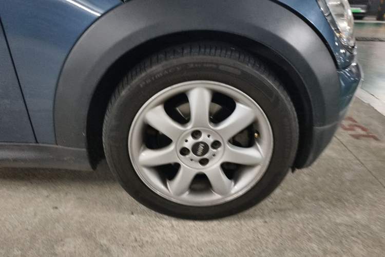 Used MINI Clubman 2008 1.6T COOPER S Right Front Wheel Hub