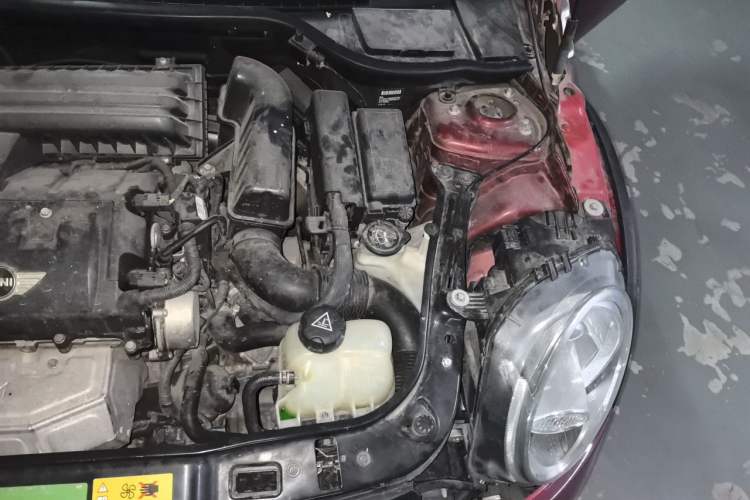Used MINI Clubman 2010 1.6L COOPER Cheer Engine Bay Left