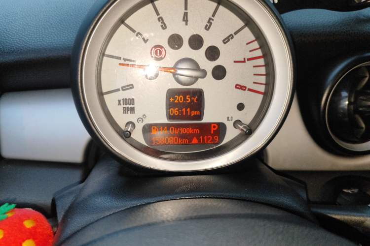 Used MINI Clubman 2010 1.6L COOPER Cheer Odometer Close Up