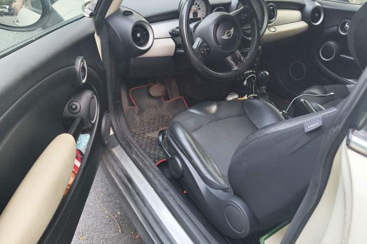 Used MINI Clubman 2010 1.6L COOPER Cheer Driver Seat
