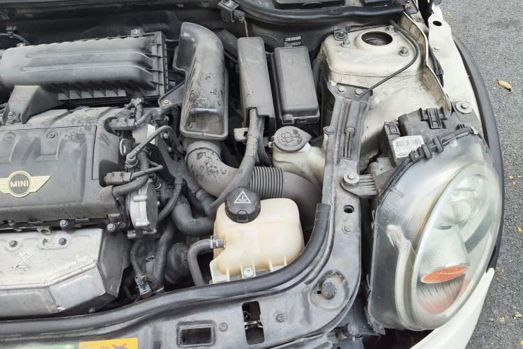 Used MINI Clubman 2010 1.6L COOPER Cheer Engine Bay Left