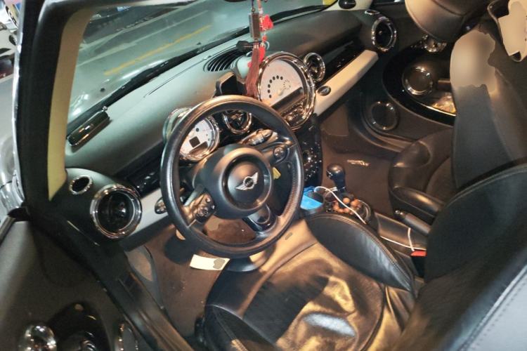 Used MINI Clubman 2011 1.6L COOPER Excitement Center Console
