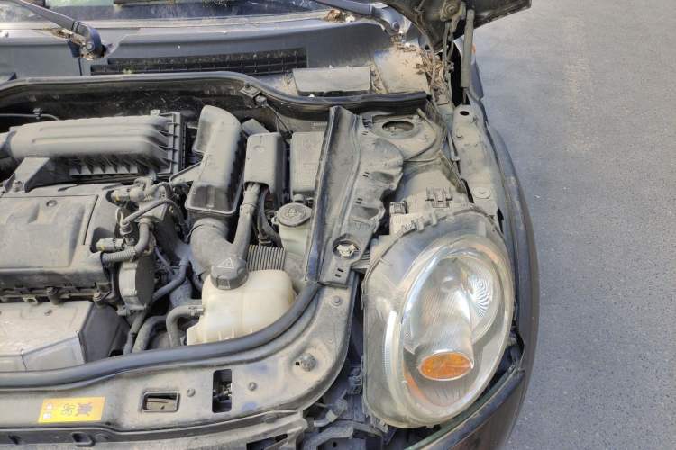 Used MINI Clubman 2011 1.6L ONE Engine Bay Left