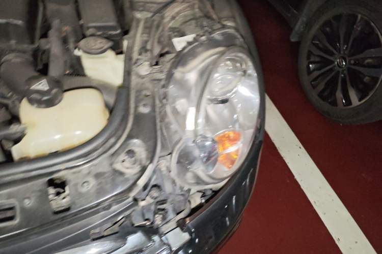 Used MINI Clubman 2011 1.6L COOPER Excitement Engine Bay Left