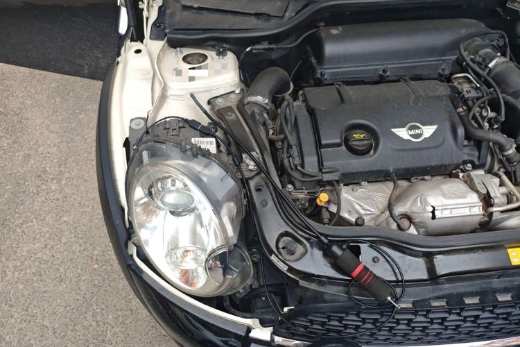 Used MINI Clubman 2011 1.6T COOPER S Engine Bay Right