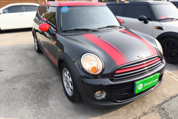 Used MINI Clubman 2011 1.6L ONE Front Right 45 Deg