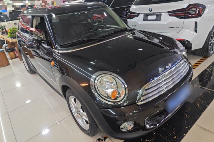 Used MINI Clubman 2011 1.6L ONE Front Right 45 Deg