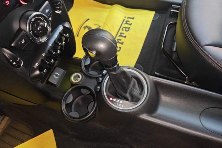 Used MINI Clubman 2011 1.6L ONE Gear Lever