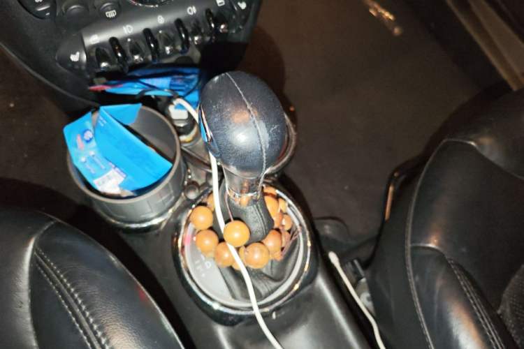 Used MINI Clubman 2011 1.6L COOPER Excitement Gear Lever