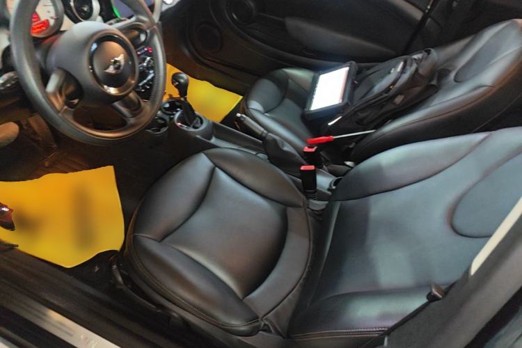 Used MINI Clubman 2011 1.6L ONE Left Front Seat