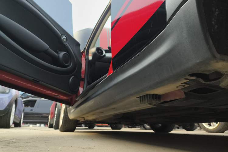 Used MINI Clubman 2011 1.6L ONE Left Side Sill