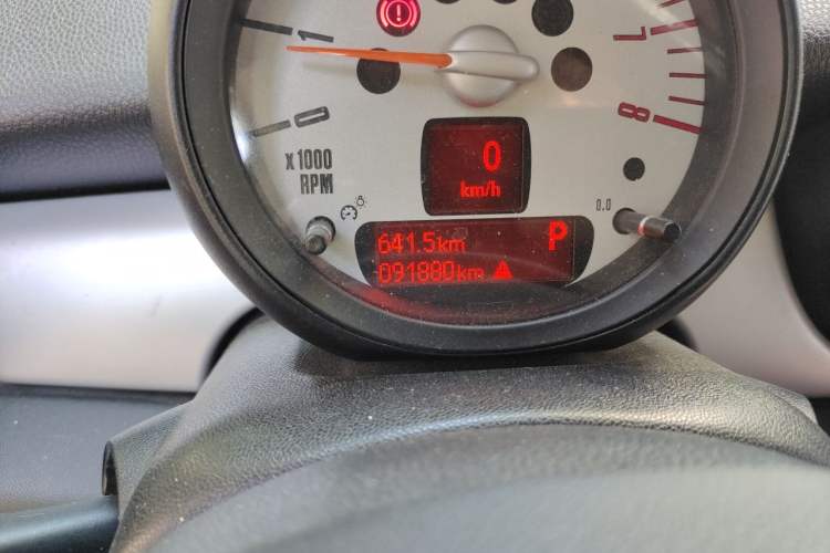 Used MINI Clubman 2011 1.6L ONE Odometer Close Up