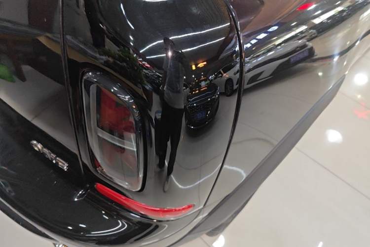 Used MINI Clubman 2011 1.6L ONE Right Rear Taillight