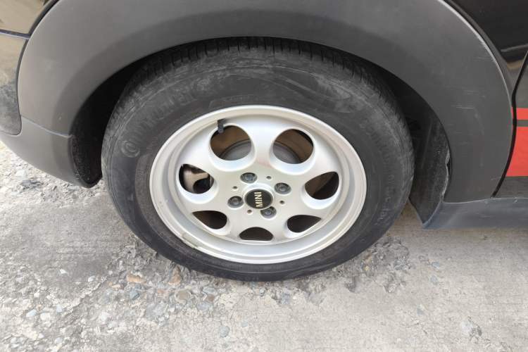 Used MINI Clubman 2011 1.6L ONE Right Rear Wheel Hub