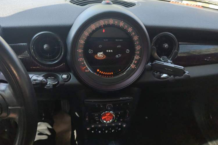 Used MINI Clubman 2011 1.6T COOPER S Hampton Audio And AC Panel
