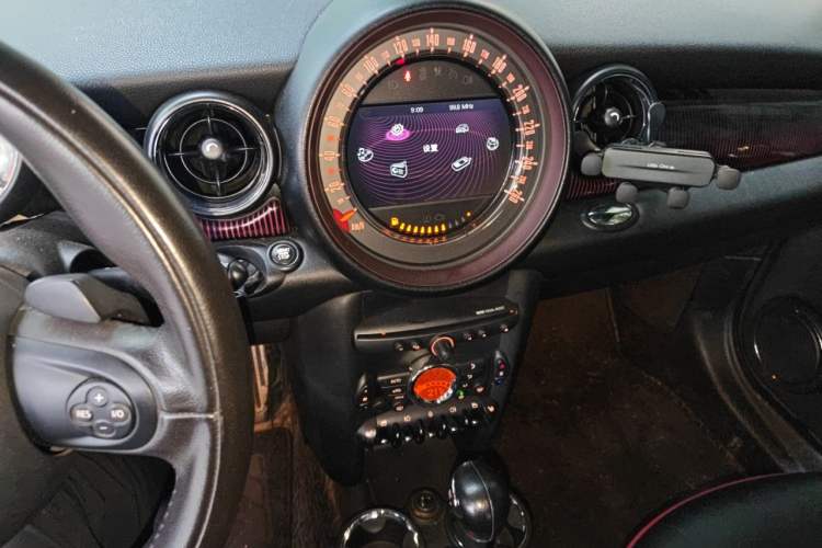 Used MINI Clubman 2011 1.6T COOPER S Hampton Audio And AC Panel