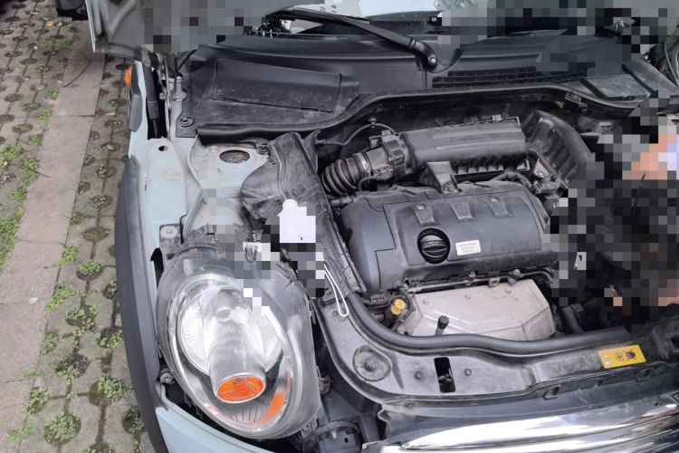 Used MINI Clubman 2011 1.6L ONE Engine Bay Right