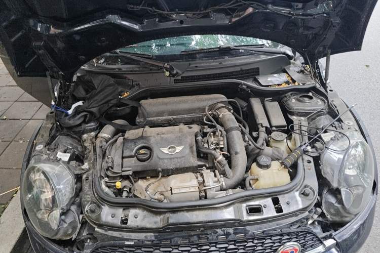 Used MINI Clubman 2011 1.6T COOPER S Hampton Engine Bay