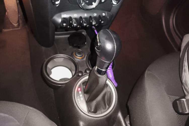 Used MINI Clubman 2011 1.6L ONE Gear Lever
