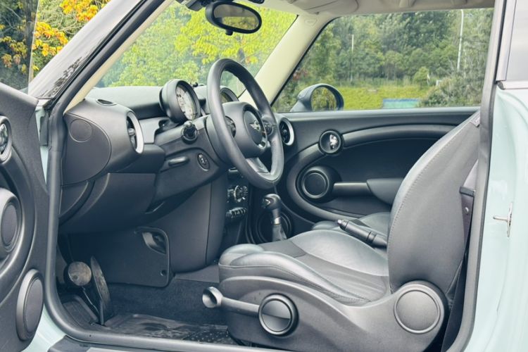 Used MINI Clubman 2011 1.6L COOPER Fun Interior 4